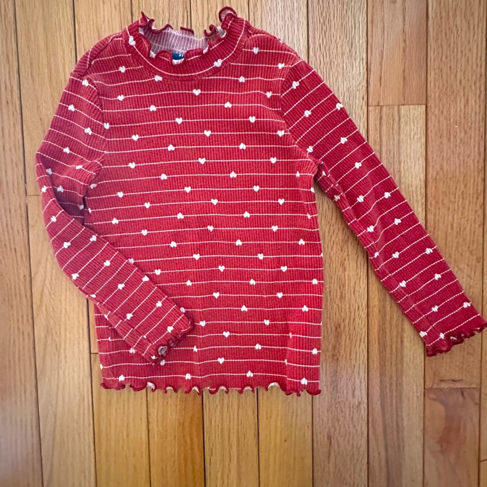 Ribbed red with white hearts shirt